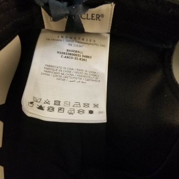New Authentic Moncler Hat - Picture 5 of 6